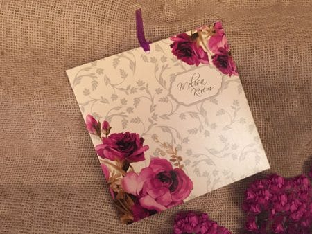 Invitatii nunta model trandafiti rosii 16.7 x 16.5 cm