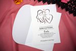 Invitatii de botez doi parinti si bebelus 13.5 x 20 cm