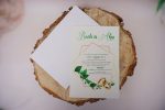 Invitatii nunta carton luciosflori roz plic inclus 13.5 x 20 cm