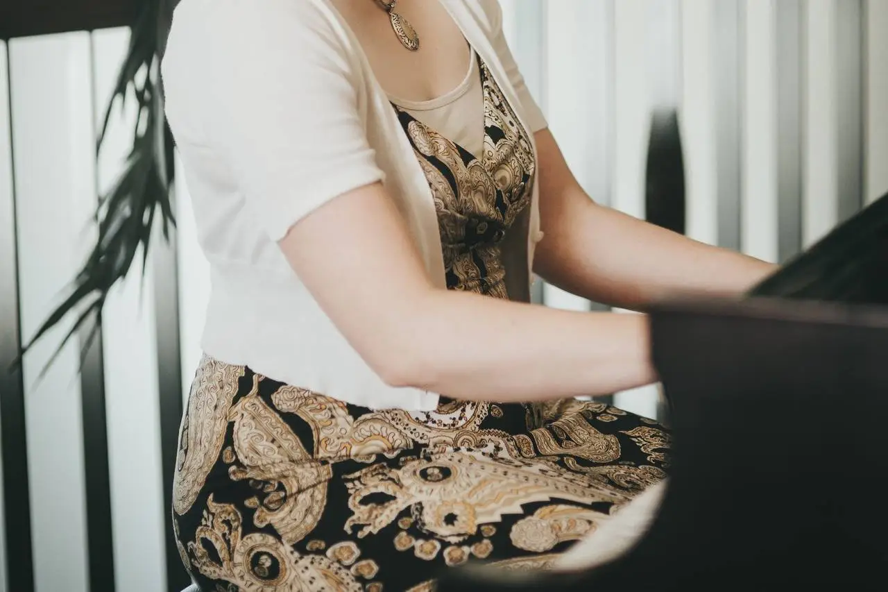 Cele mai romantice 20 de melodii de nuntă la pian