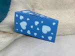 Cutii de Prajituri albastra cu model cu inimioare 15 x 7 x 7.5 cm