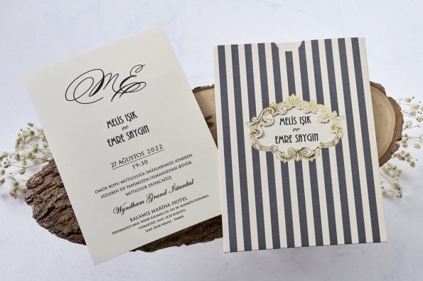 Invitatii nunta clasice cu dungi aurii 14 x 20.3 cm