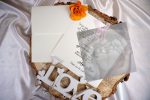 Invitatii de botez material mat crem 15.5 x 15.5 cm