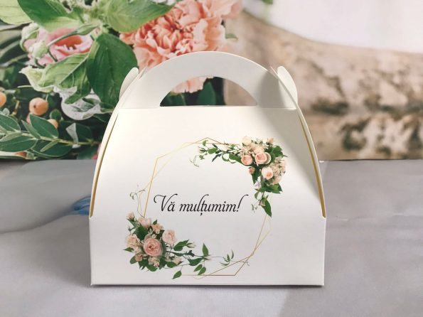Cutii de Prajituri de 200g  model cu trandafiri 13 x 9 x 12 cm