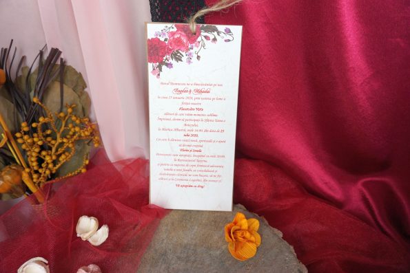 Invitatii nunta al rosii cu flori