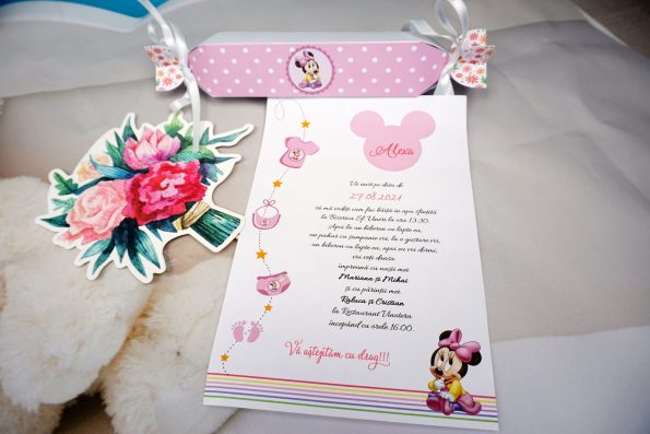 cu personaj “Minnie”