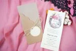 Invitatii nunta decor floral cu plic decupat 9.7 x 20.9 cm