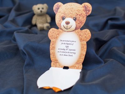 Cum să sărbătorești botezul unui copil 10 concursuri pentru invitati 5 Invitatii botez care ilustreaza un urs 10 cm x 16.5 cm