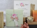 Invitatii nunta carton mat floral plic cartonas lista familiilor 16 x 16 cm