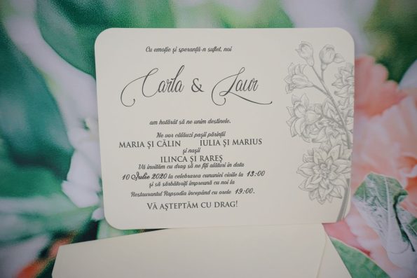 Invitatii nunta relief floral plic clasic sigiliu ceara 16 x 20.2 cm