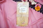 Invitatii nunta carton lucios cu striatii cu flori 10 x 21.3 cm
