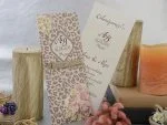 Invitatii de nunta carton lucios cu decupaj model floral 10 x 23 cm