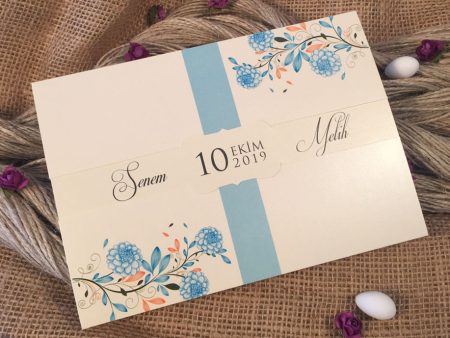 Invitatii nunta lucioase model floral albastru 18.1 x 12.9 cm