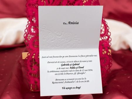 Invitatii botez dimensiuni mici model in relief 11.5 x 8.5 cm