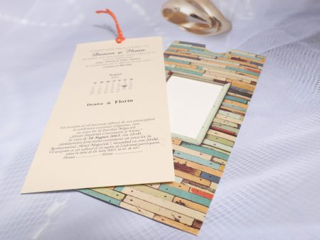 Invitatii nunta carton sidefat vintage multicolor cu decupaj 10.5 x 22 cm