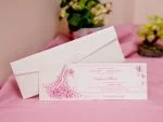 Invitatii nunta carton perlat floral cu imprimare text si plic 9 x 27 cm