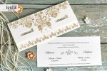 Invitatii nunta forma de plic cu sclipici si doua decupaje 22.9 x 10.9 cm