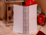 Meniuri nunta din carton sidefat cu motive florale în relief 11 x 18.5 cm
