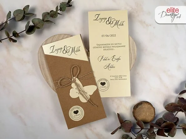 Invitatii nunta elegante crem maro cu snur 9.6 x 21 cm