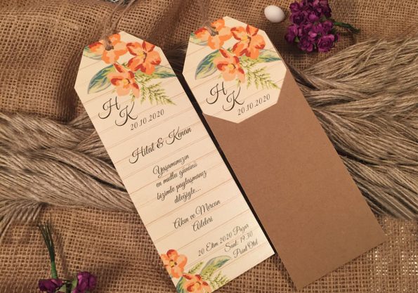 Invitatii nunta crem cu flori orange 7.9 x 21.5 cm