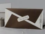 Invitatii nunta model auriu pe lateral 21.5 x 11 cm