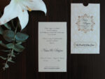 Invitatii nunta personalizare inclusa cu imprimeu crem si auriu