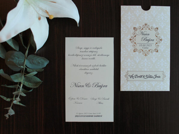 Invitatii nunta personalizare inclusa cu imprimeu crem si auriu