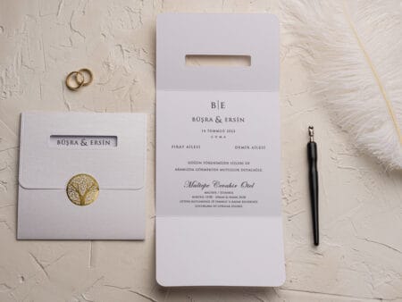 Invitatii nunta cu copacul vietii auriu din carton alb gros