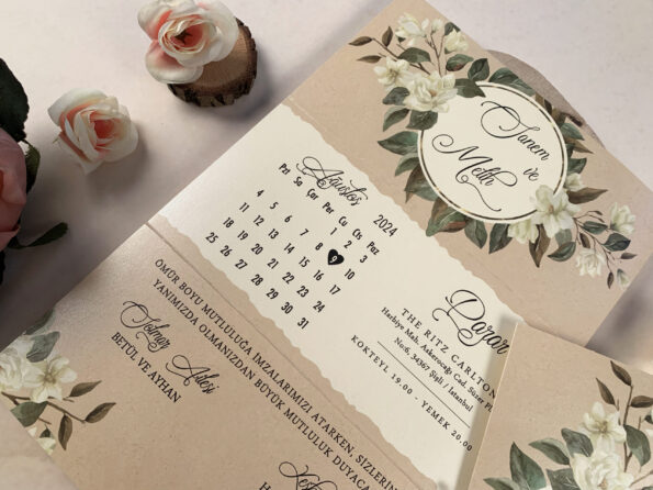 Invitatii nunta elegante model floral elegant