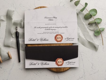 Invitatii nunta clasica printata pe carton gros nuanta negru si maro