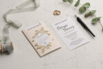 Invitatii nunta cu plic eleganta inclus in pret