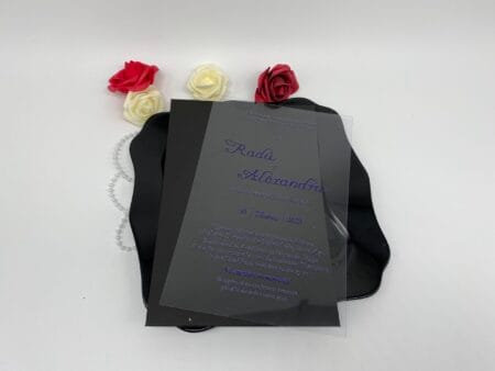 Invitatii nunta plexiglass cu plic negru text color
