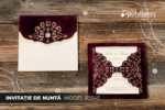 Invitatii nunta lux din catifea nuanta visiniu si crem cu bijuterie