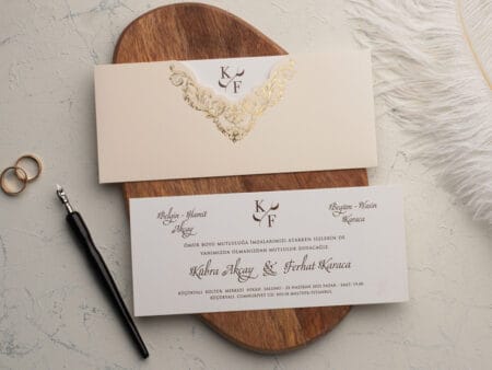 Invitatii nunta eleganta crem cu auriu personalizare inclusa
