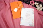 Invitatii nunta orange model floral elegant