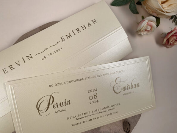 Invitatii nunta eleganta din carton sidef crem