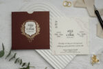 Invitatie nunta visiniu din carton 9×13