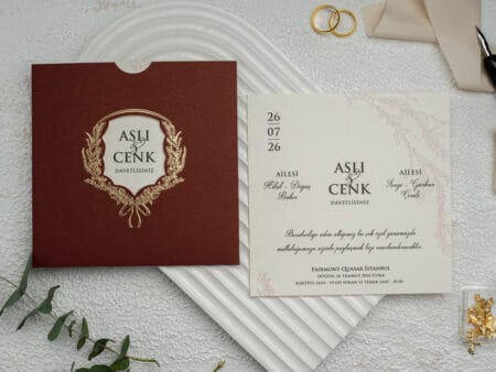 Invitatie nunta visiniu din carton 9×13