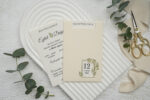 Invitatie nunta crem din carton 12