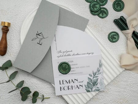 Invitatie nunta gri din carton 7