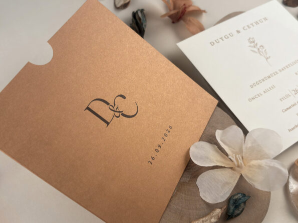 Invitatie eleganta nunta maro 17 x 17cm