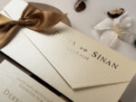 Invitatie nunta carton sidef 22 cm x 8,9 cm