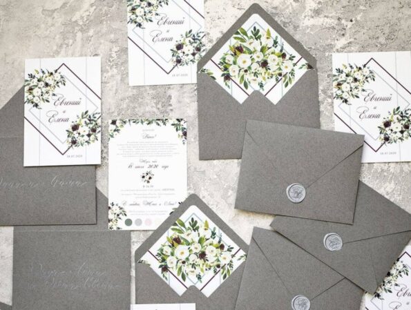 Cum sunt create invitatiile de nunta personalizate? - 3 pasi simpli Cum sunt create invitatiile de nunta personalizate? - 3 pasi simpli