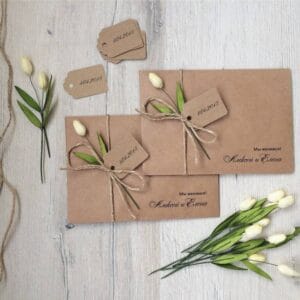 Invitatii de nunta facute acasa - Cum sa-ti surprinzi invitatii?
