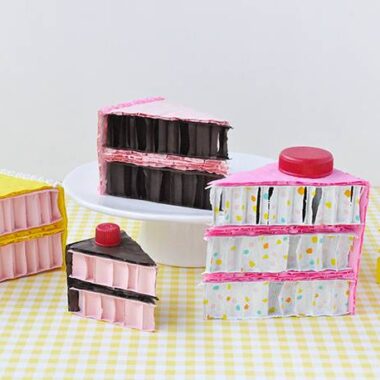 Cum faci cutii sub forma de felie de tort – 6 pasi