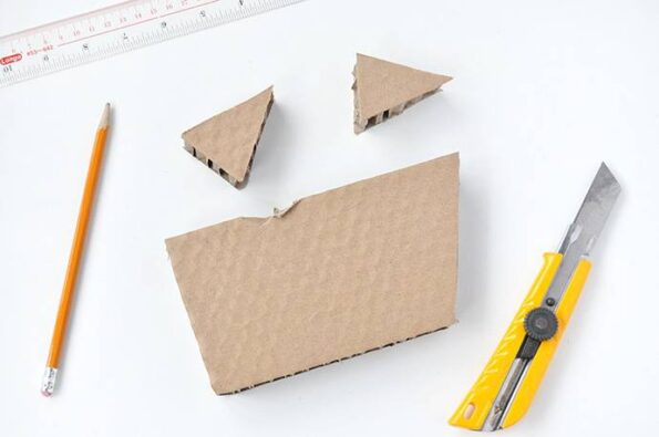 Cum faci cutii sub forma de felie de tort – 6 pasi Cum faci cutii sub forma de felie de tort – idee creativa de craft pentru copii