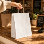 Sacosa alba 25x11x31cm cu maner rasucit